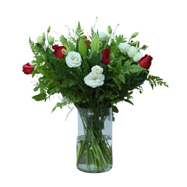 זר NOYA - ליזי, ורדים ושושן רקע לבן